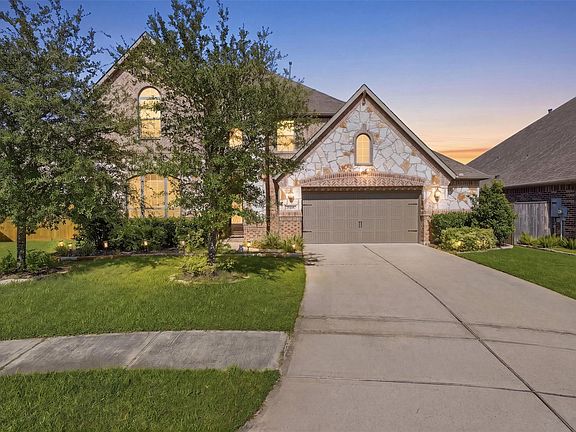 2nd image of 25406 Angelwood Springs Ln