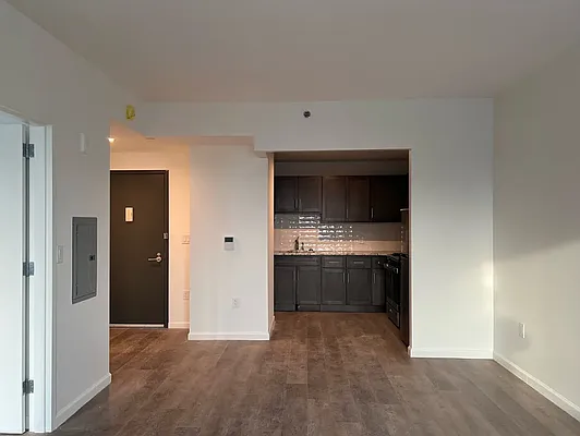 Rented by 233 West 125th Street Danforth, LLC | media 16