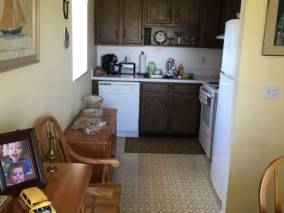 1st image of 56 Woodland Dr