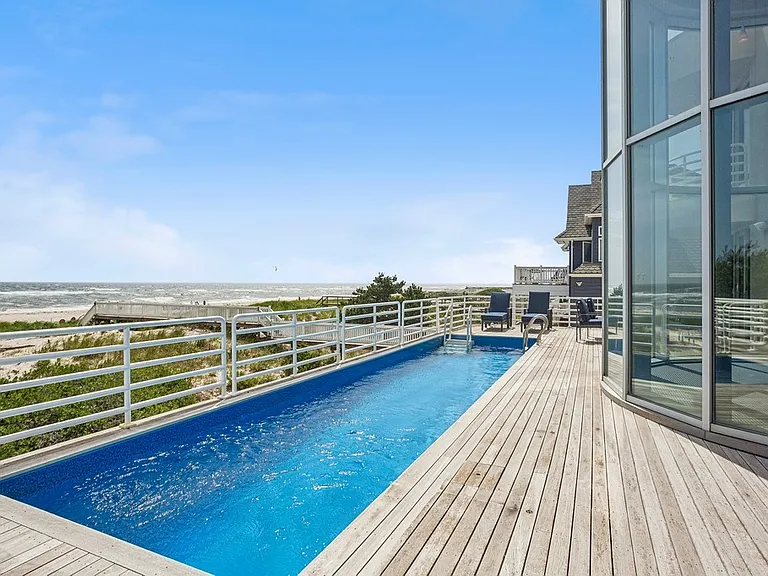 681 Dune Rd — Photo 21