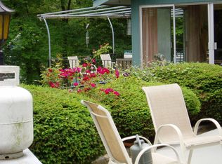 6 Melch Rd, Lynnfield, MA 01940