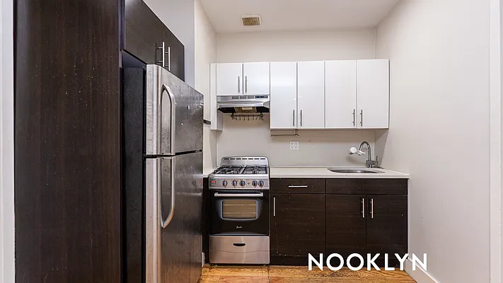 Rented by Nooklyn NYC LLC | media 2
