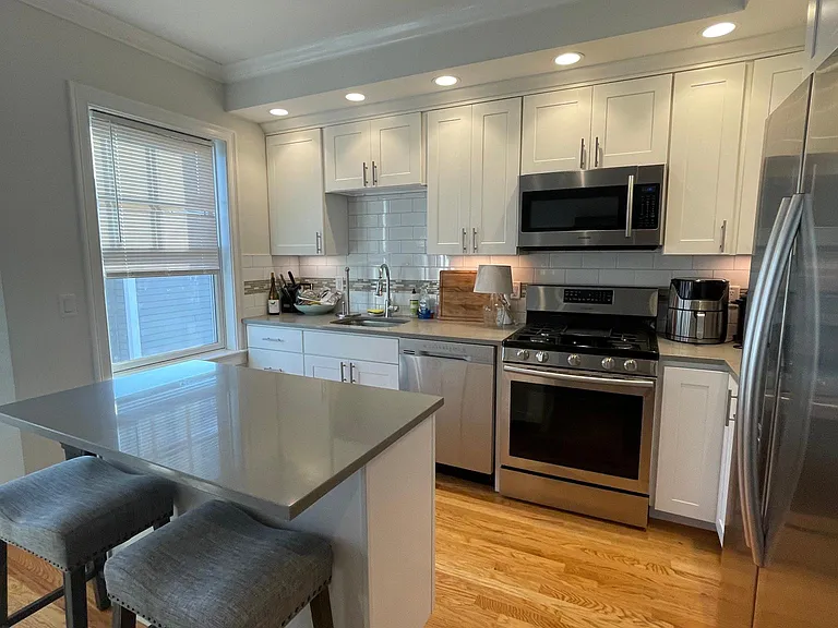 156 Tudor St #3 — Photo 1