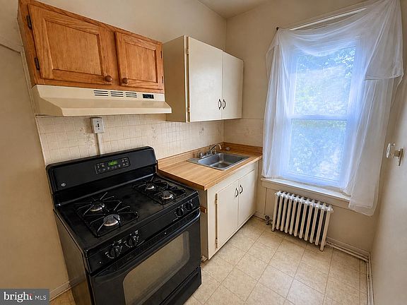 4th image of 1216 N 55th St
