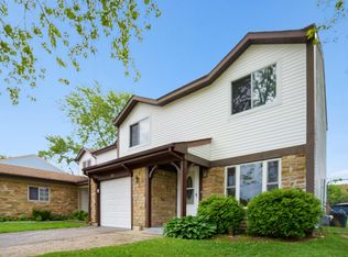 37 Stonefield Dr, Glendale Heights, IL 60139