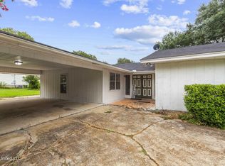 250 Twin Lakes Dr, Canton, MS 39046