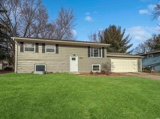 220 Sharon Rd, West Lafayette, IN 47906