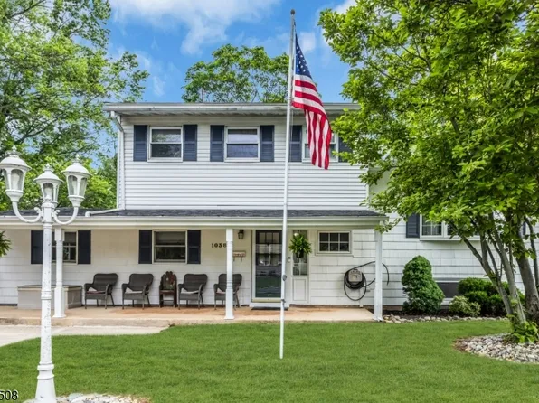 1038 Centre St, Raritan Boro, NJ 08869