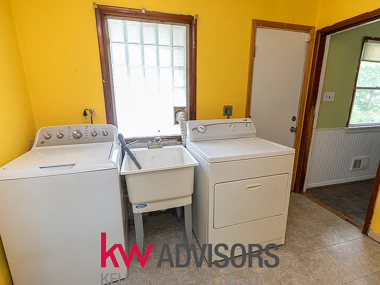 1031 Schiff Ave #2 — Photo 15