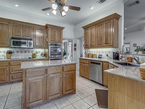 5th image of 3051 Katy Ct W