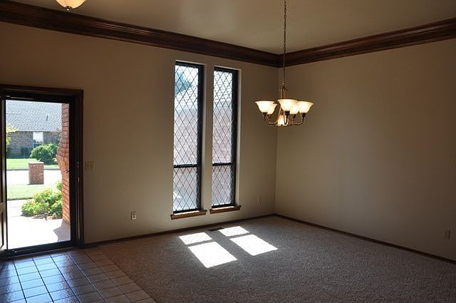 2nd image of 501 NW 166th St