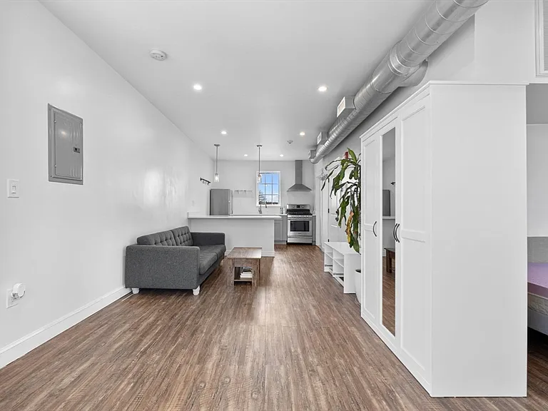 105 Broadway #2 — Photo 3