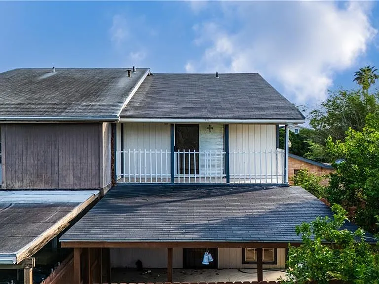 715 Continental Dr #3 — Photo 24