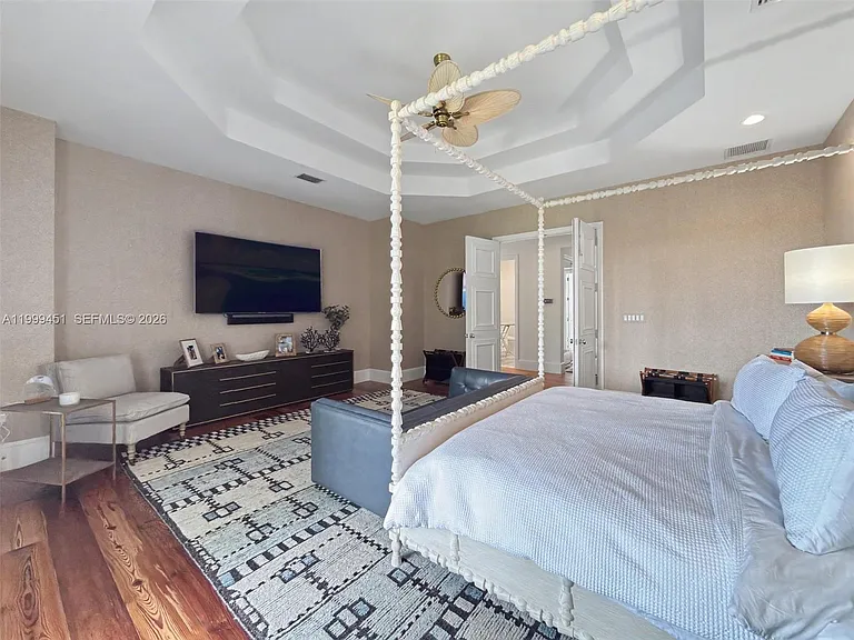 13689 Deering Bay Dr — Photo 65