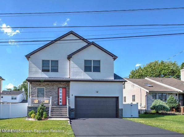 4 Terrace Dr