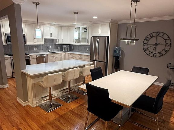 5th image of 22 Bradshaw Ct #B5