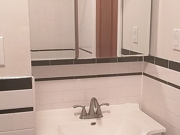 5th image of 120 E 82nd St APT 6