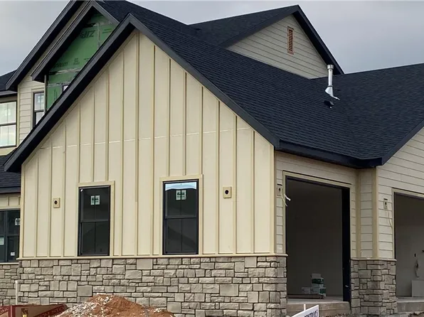 3500 SW Aurora Ln, Bentonville, AR 72713