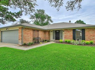 19518 Gladewater Dr, Tomball, TX 77375