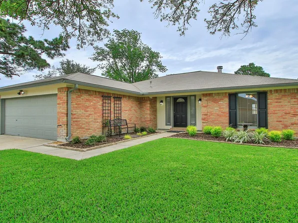 19518 Gladewater Dr, Tomball, TX 77375