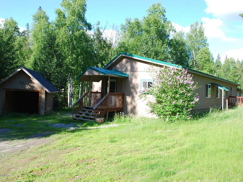 2nd image of 2941 E Singing Woods Dr