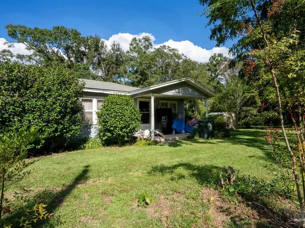 200 N Chipper Rd, Cantonment, FL 32533