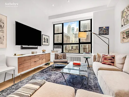 Sold by Sotheby's International Realty | media 2