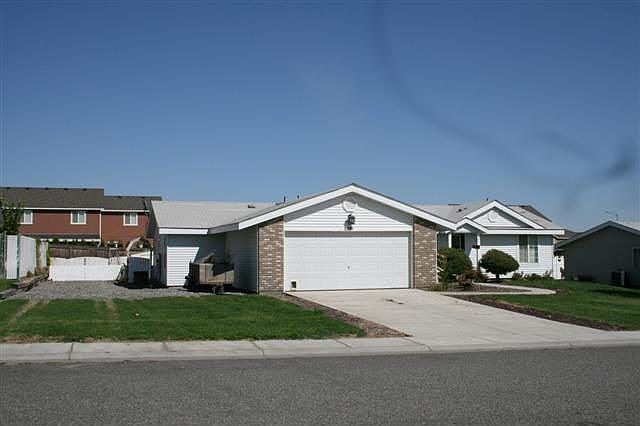2nd image of 3110 Chicory Dr