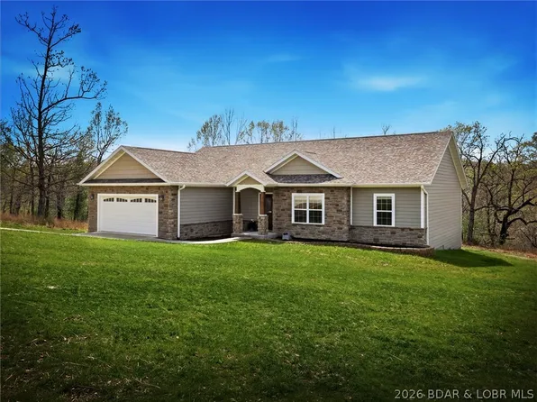 19 Lancelot Ct, Camdenton, MO 65020