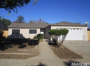 625 Periwinkle Dr, Patterson, CA 95363