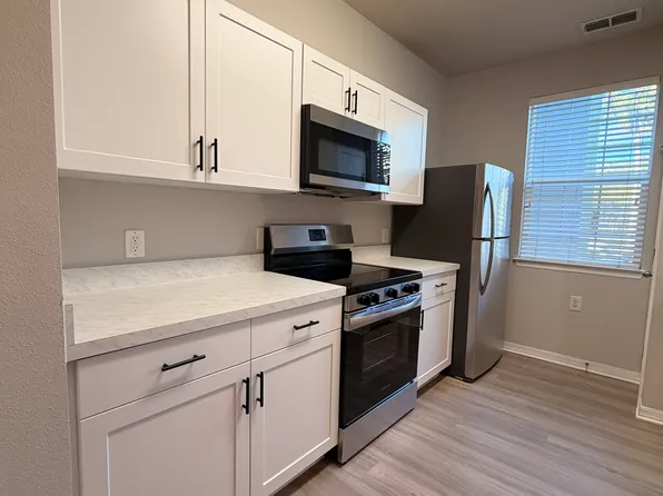 1700 Villa Capri Cir #105, Odessa, FL 33556