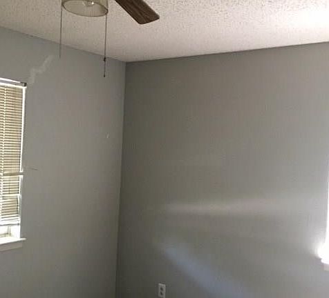 3rd image of 1300 SE 22nd St