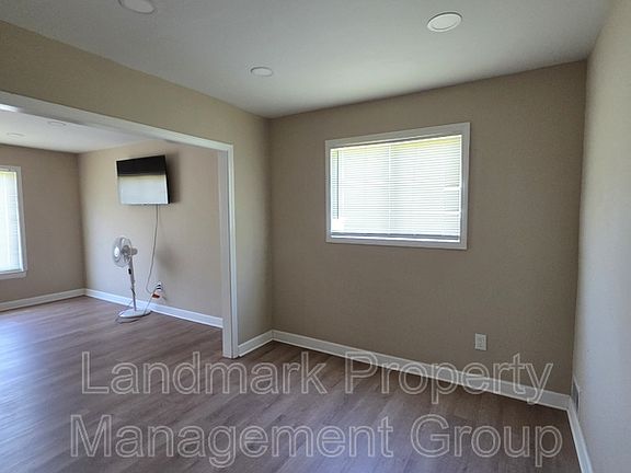 5th image of 16136 Log Cabin Ave