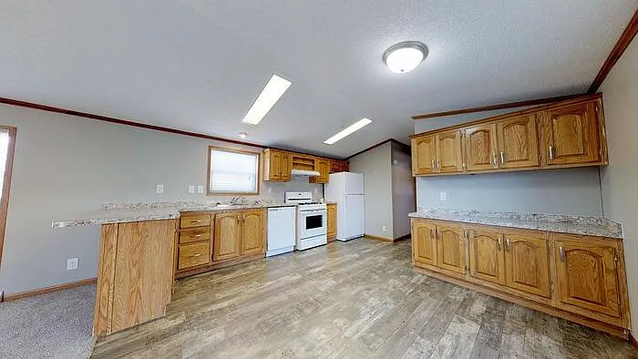 3 bed, 2.0 bath, $1,450 — Photo 2