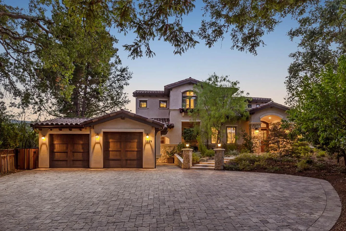 1229 Gronwall Ln photo 1