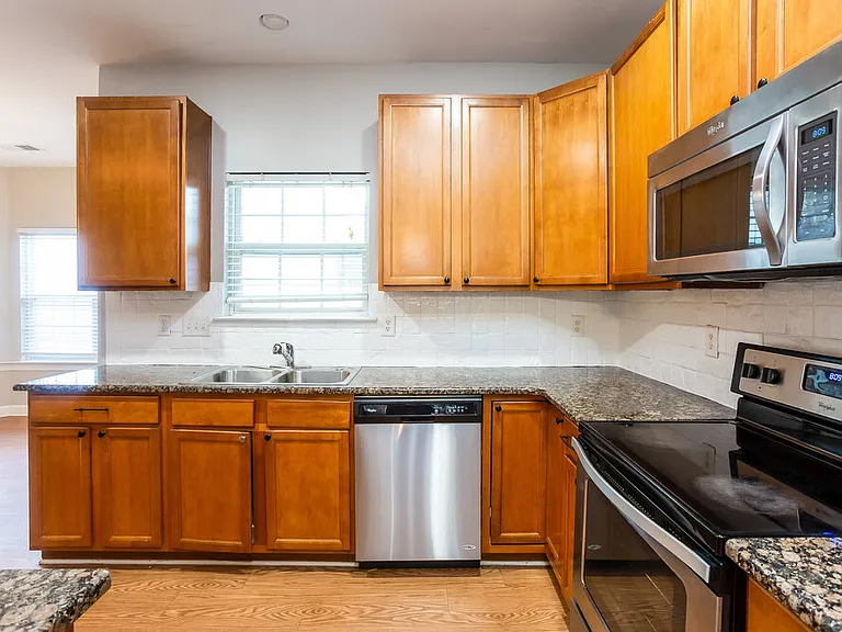 2870 Island Point Dr NW — Photo 8