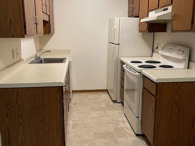 Pineview — Photo 63