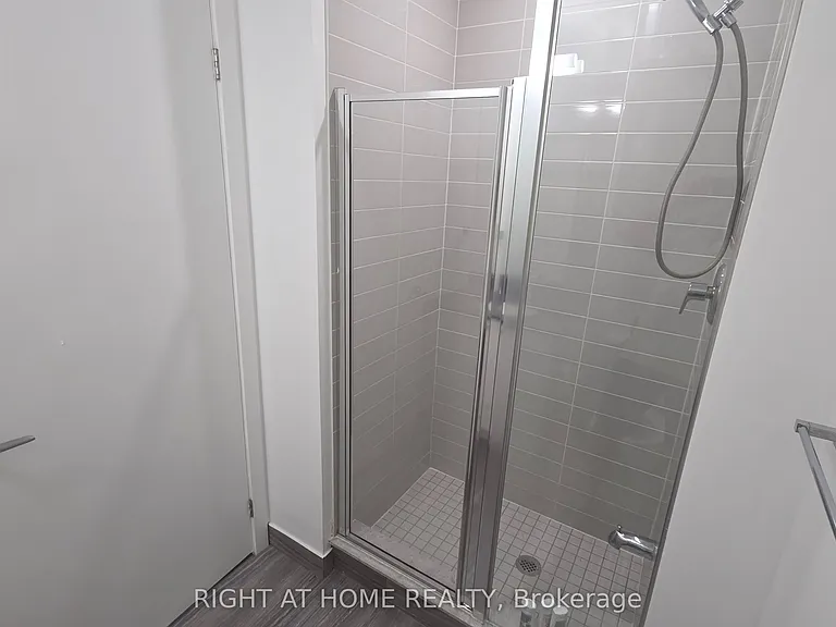 51 E Liberty St #1916 — Photo 9