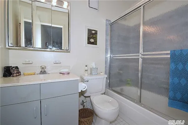 Sold by Laffey Real Estate | media 36