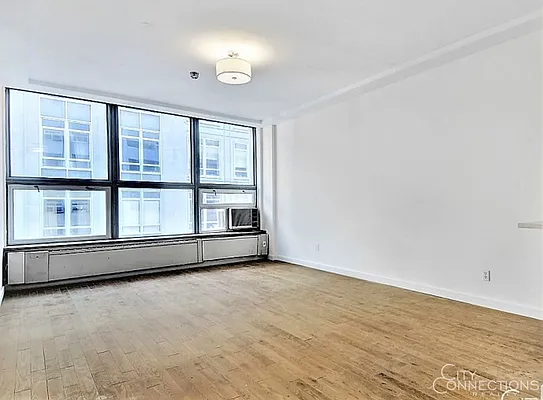 Rented by City Connections Realty | media 19