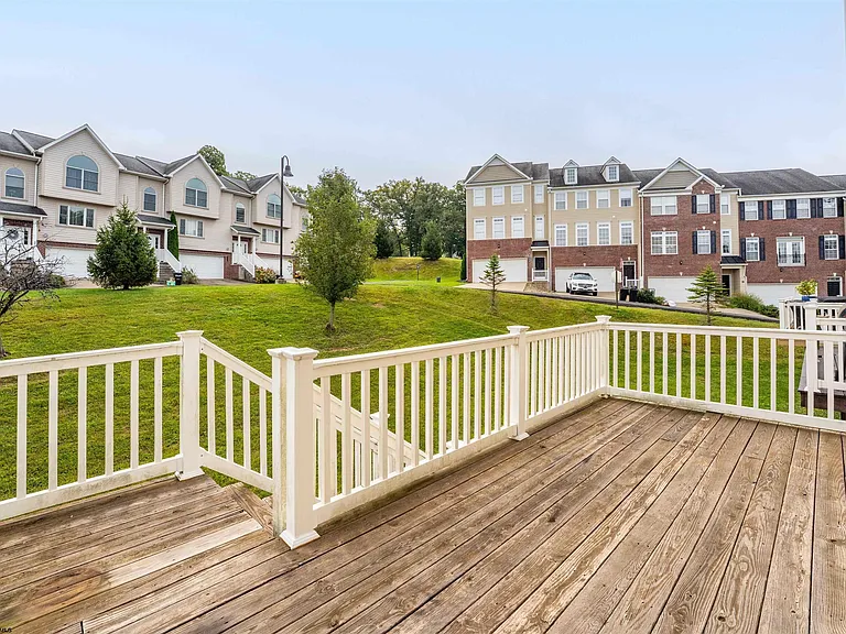 415 Saint Andrews Dr — Photo 29