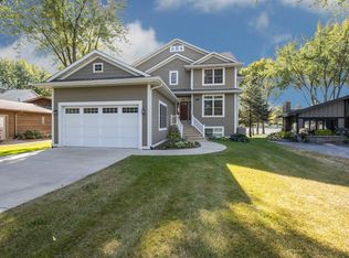 229 Lake Summerset Rd, Davis, IL 61019