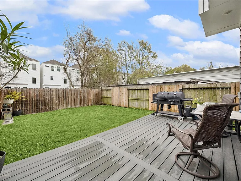 5318 Wunder Ln — Photo 24