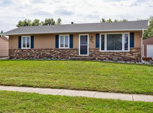 711 Crestwood Dr, Huxley, IA 50124