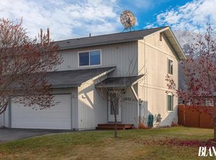 18524 Chekok Cir, Eagle River, AK 99577