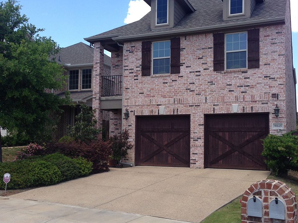 1st image of 9045 Cottonwood Village Dr