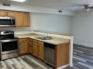 1201 El Kay Ct #10, Highland, IL