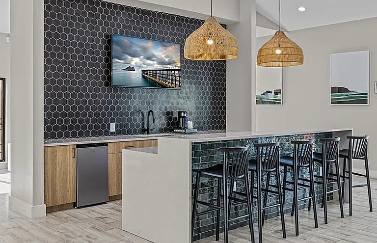 The Avant at Pembroke Pines Apartments — Photo 7
