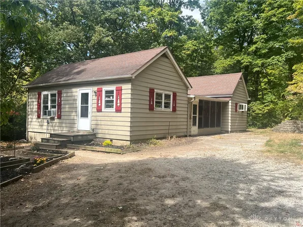 7410 Conservancy Rd, Germantown, OH 45327