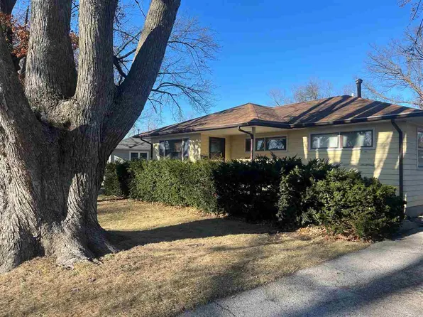 1414 Plum St, Iowa City, IA 52240